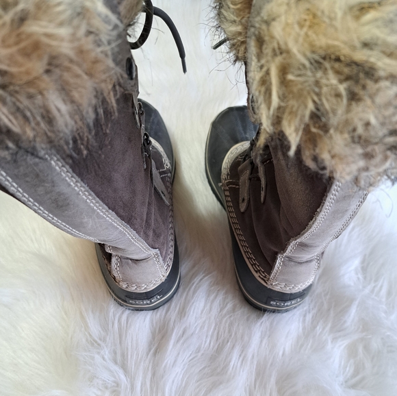 Sorel leather Canadian snow boots - Picture 9 of 15